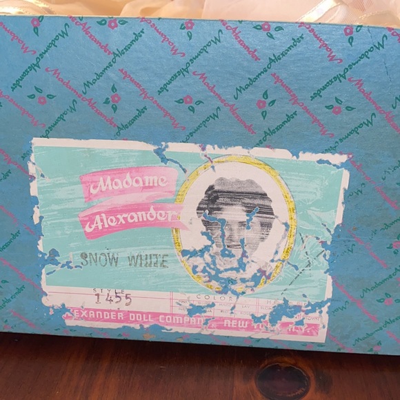 Madame Alexander Snow White doll style 1455 - Picture 2 of 15